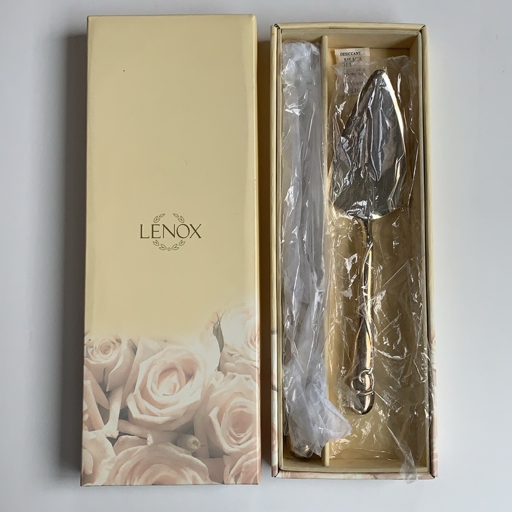 LENOX Like New Forevermore Heart 2 Piece Dessert Set Knife & Cake Serving